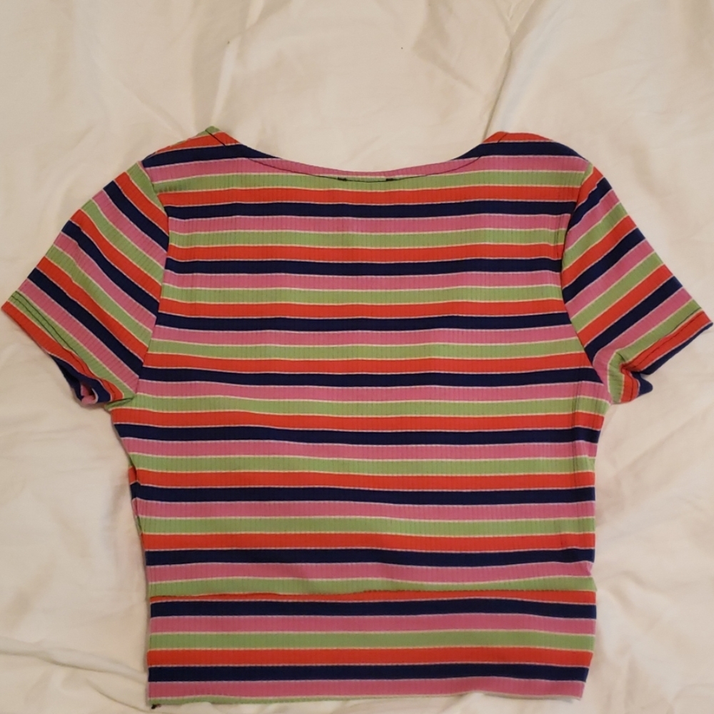 Crop top - Picture 2 of 3